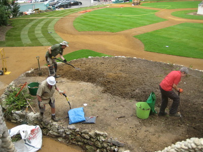 FoD prepare a bed for planting after 50 years of compaction