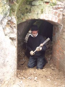 When you're in a cellar keep digging!